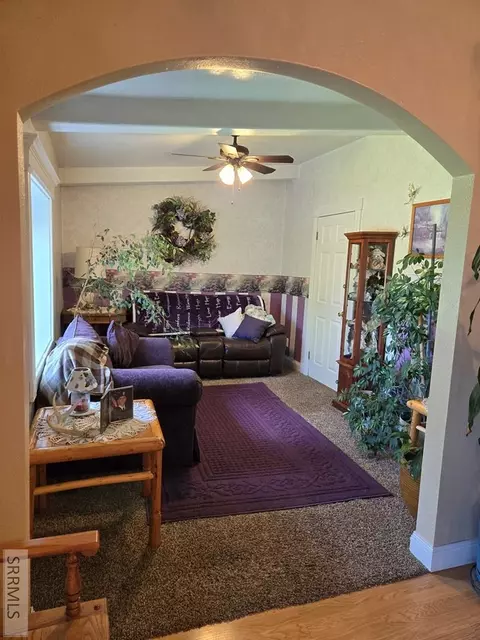 Living - 674 N 2800 E, Saint Anthony, ID 83445 photo 3 of 3