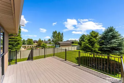 Exterior - 4028 E Fairway Dr, Rigby, ID 83442 photo 16 of 21