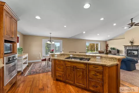 Kitchen - 4028 E Fairway Dr, Rigby, ID 83442 photo 4 of 6