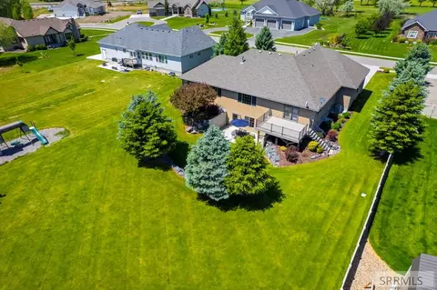 View/Area - 4028 E Fairway Dr, Rigby, ID 83442 photo 2 of 10