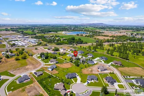 View/Area - 4028 E Fairway Dr, Rigby, ID 83442 photo 9 of 10