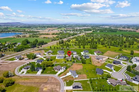 View/Area - 4028 E Fairway Dr, Rigby, ID 83442 photo 8 of 10