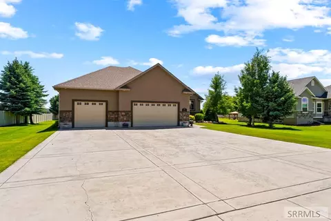 Exterior - 4028 E Fairway Dr, Rigby, ID 83442 photo 2 of 21