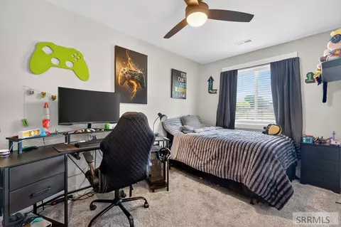 Bedroom - 372 Andesite Dr, Pocatello, ID 83201 photo 4 of 7