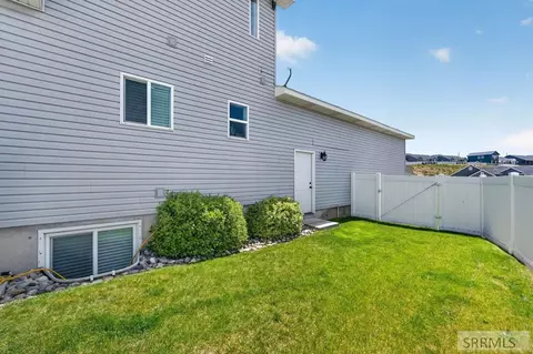 Exterior - 372 Andesite Dr, Pocatello, ID 83201 photo 4 of 5