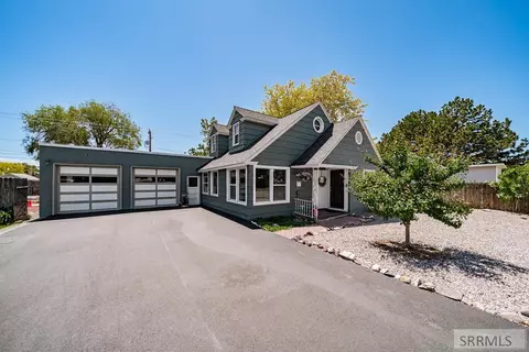 424 Gladstone St, Idaho Falls, ID 83401