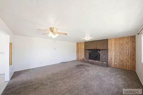 Living - 4013 E 107 N, Ucon, ID 83454 photo 4 of 5