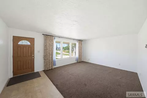 Living - 4013 E 107 N, Ucon, ID 83454 photo 1 of 5