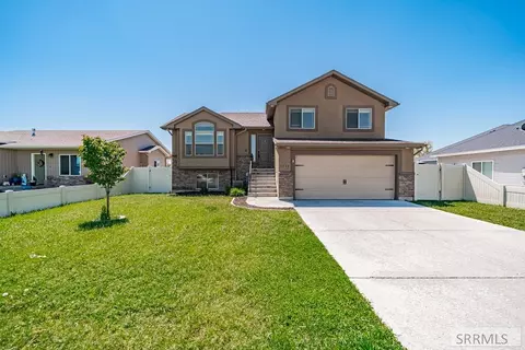3330 Ringneck Dr, Idaho Falls, ID 83401