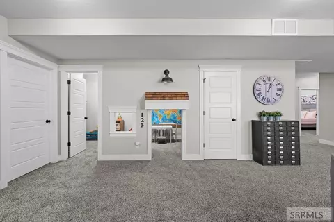 Entry Way - 1059 N 575 E, Firth, ID 83236 photo 7 of 12