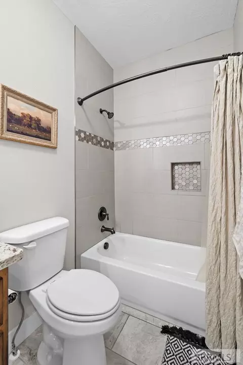 Bath - 1059 N 575 E, Firth, ID 83236 photo 7 of 12