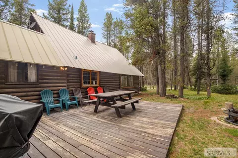 4148 Shoshone Ave, Island Park, ID 83429