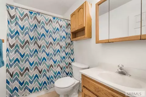 Bath - 855 E Walnut St, Pocatello, ID 83201 photo 2 of 2