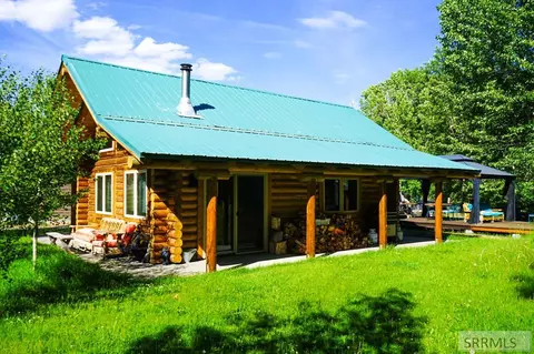 5479 Challis Creek Rd, Challis, ID 83226