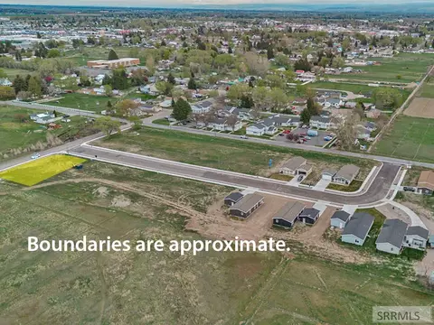 827 Cottage Ln, Blackfoot, ID 83211