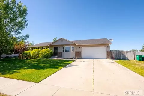 Exterior - 4465 E Cochise Dr, Ammon, ID 83406 photo 1 of 5