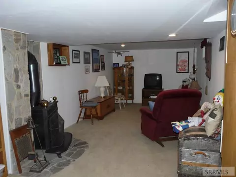 Living - 560 N Front St, Arco, ID 83213 photo 4 of 4
