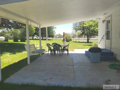 Exterior - 560 N Front St, Arco, ID 83213 photo 10 of 14