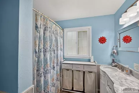 Bath - 810 S Main St, Grace, ID 83241 photo 1 of 3
