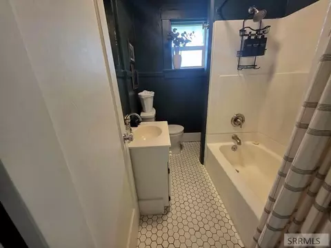 Bath - 246 S 2nd E, Rexburg, ID 83440 photo 1 of 7