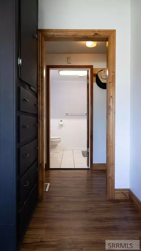 Entry Way - 649 N 550 E, Firth, ID 83236 photo 3 of 6