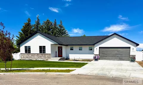 1793 N Iver St, Idaho Falls, ID 83401