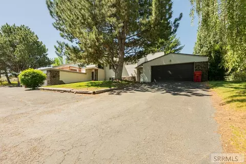 12000 S Sunrise Cir, Idaho Falls, ID 83404