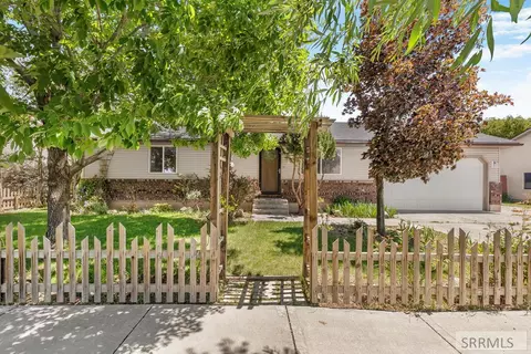 1409 S Ridgewood Dr, Ammon, ID 83406