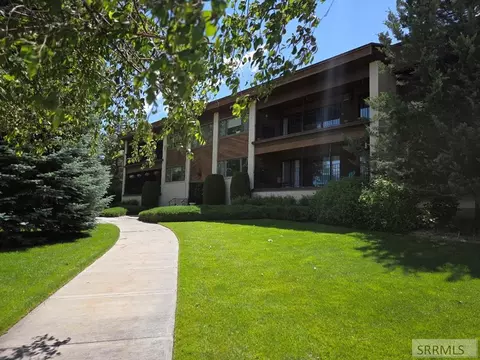 457 Parkway Cir, Idaho Falls, ID 83401