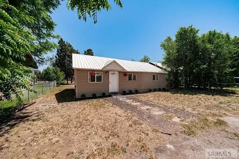 170 Golden St, Blackfoot, ID 83221