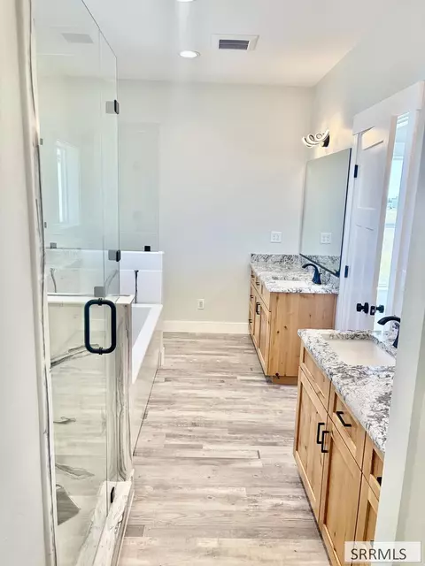 Bath - 3780 E 369 N, Rigby, ID 83442 photo 5 of 6