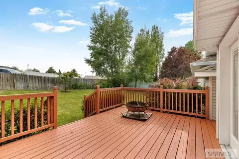 Exterior - 256 E 5th S, Rexburg, ID 83440 photo 3 of 5
