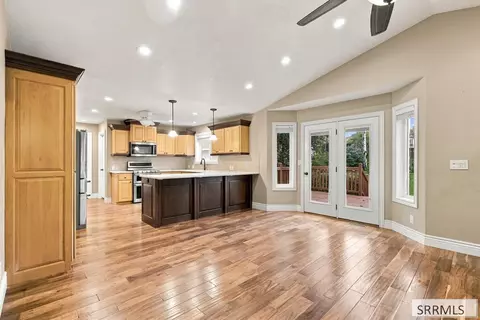 Living - 256 E 5th S, Rexburg, ID 83440 photo 4 of 6