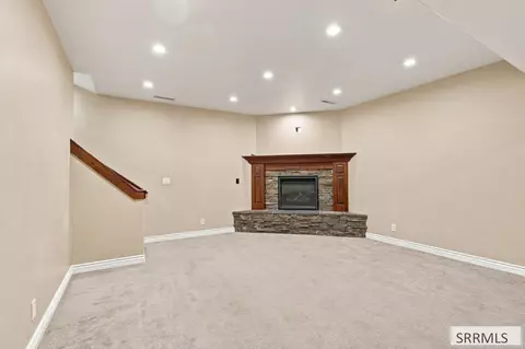 Living - 256 E 5th S, Rexburg, ID 83440 photo 6 of 6