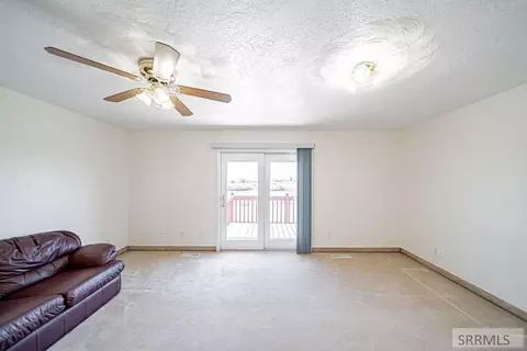 Living - 3071 E 670 N, Roberts, ID 83444 photo 6 of 8