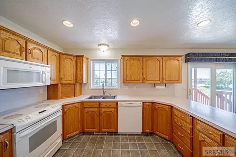 Kitchen - 3071 E 670 N, Roberts, ID 83444 photo 1 of 5