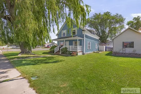 305 S Park Ave, Shelley, ID 83274