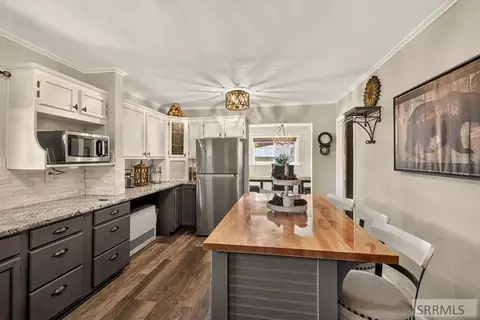 Kitchen - 525 1 E, Ririe, ID 83443 photo 2 of 3