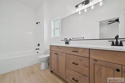 Bath - 3104 Elixir Rd, Ammon, ID 83406 photo 1 of 2