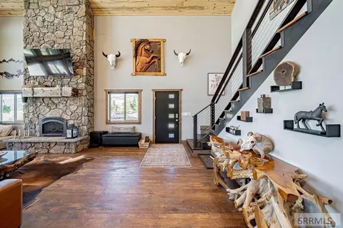Entry Way - 81 Hawberry, Irwin, ID 83428 photo 1 of 5