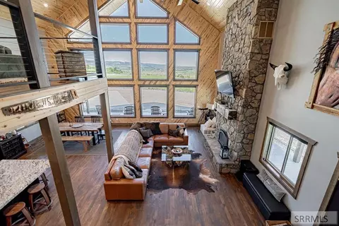 Living - 81 Hawberry, Irwin, ID 83428 photo 9 of 11