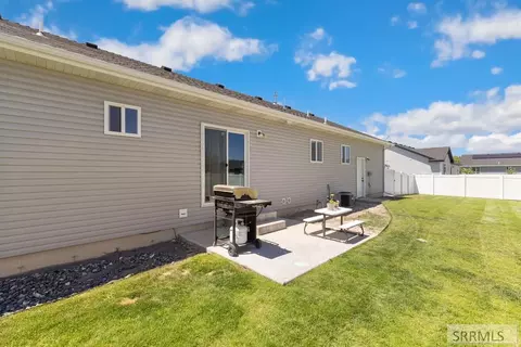 Exterior - 585 Washington Loop, Rigby, ID 83442 photo 3 of 8