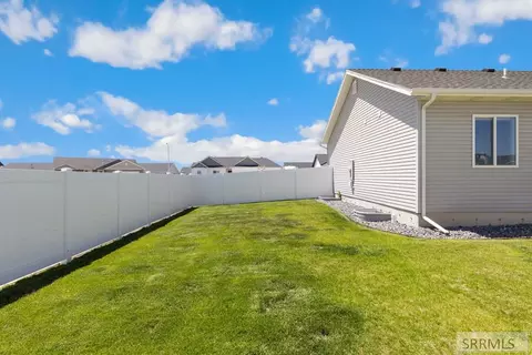 Exterior - 585 Washington Loop, Rigby, ID 83442 photo 7 of 8
