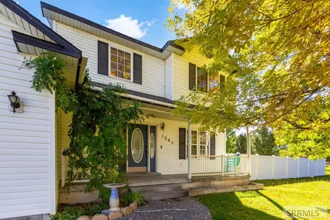 1305 Lyn Dr, Blackfoot, ID 83221