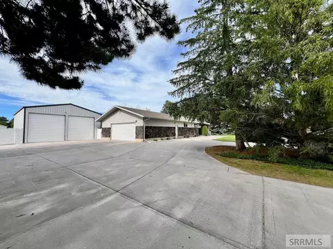 3785 E Wanda St, Ammon, ID 83406