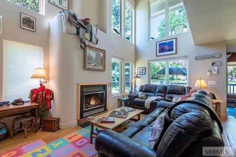 482 Shadowbrook #6, Driggs, ID 83422
