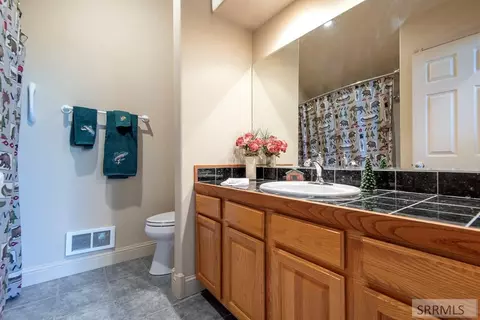 Bath - 482 Shadowbrook #6, Driggs, ID 83422 photo 4 of 4