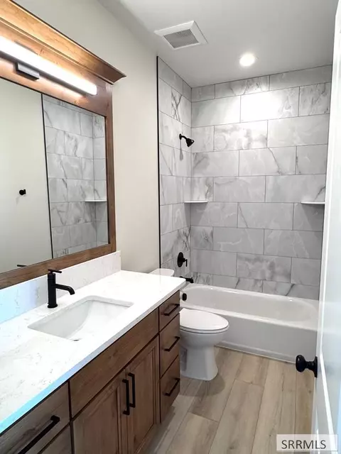Bath - 3794 E 180 N, Rigby, ID 83442 photo 5 of 7