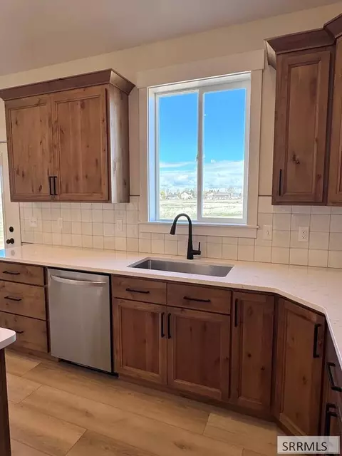 Kitchen - 3794 E 180 N, Rigby, ID 83442 photo 7 of 10