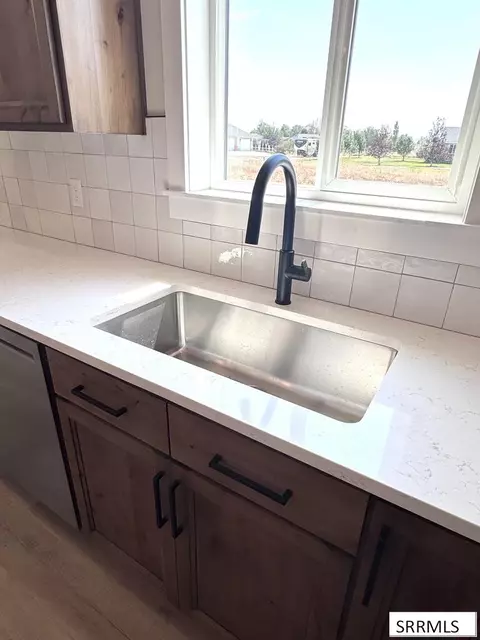 Kitchen - 3794 E 180 N, Rigby, ID 83442 photo 4 of 8